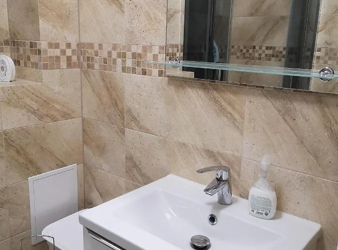 Platynowy W Centrum Miasta * צ'סטוצ'ובה